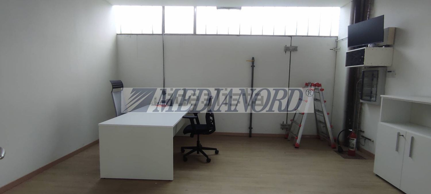 locale commerciale in affitto a Treviglio