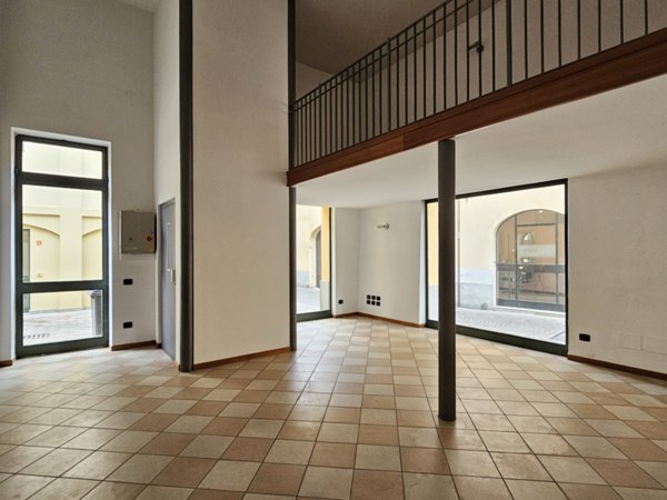 negozio in affitto a Treviglio