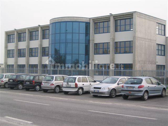 ufficio in affitto a Treviglio in zona Pezzoli