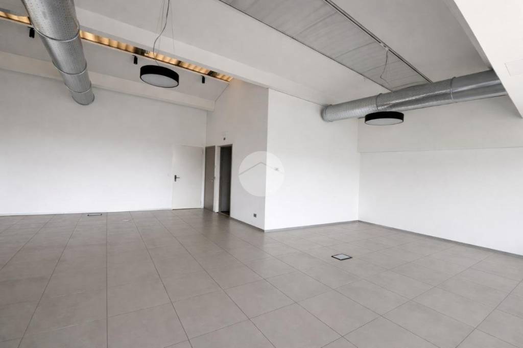 ufficio in affitto a Treviolo