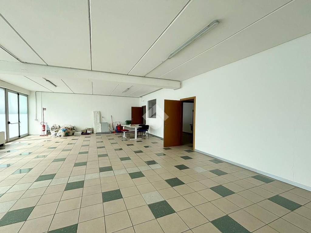 ufficio in affitto a Treviolo