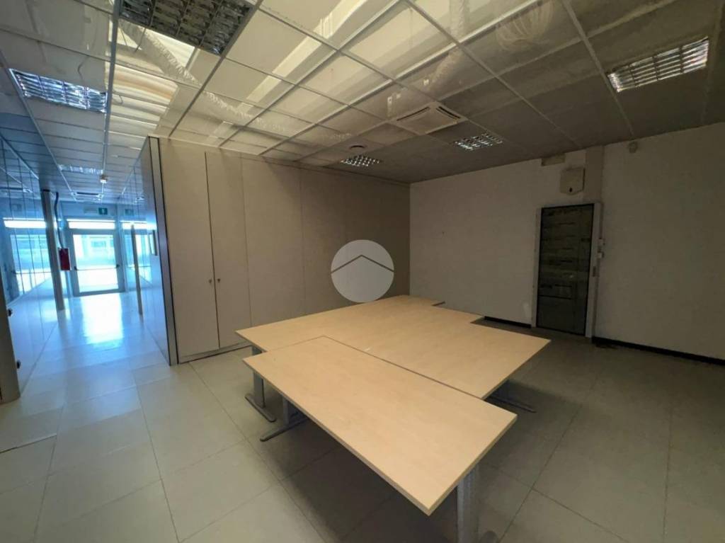 ufficio in affitto a Treviolo in zona Curnasco