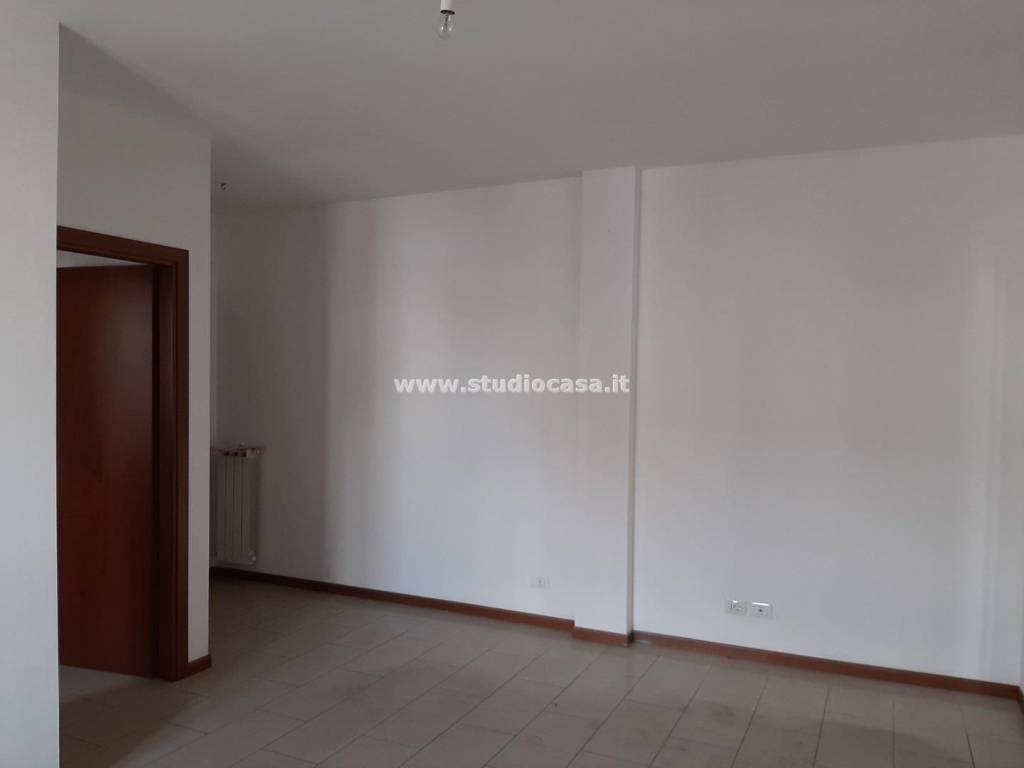 ufficio in affitto ad Urgnano