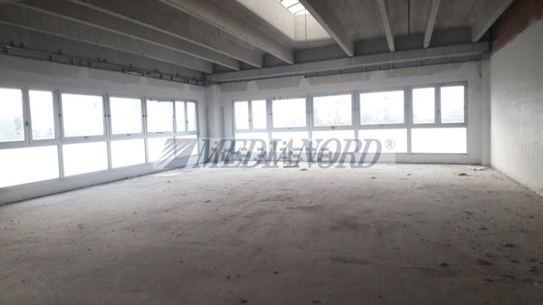 ufficio in affitto ad Urgnano