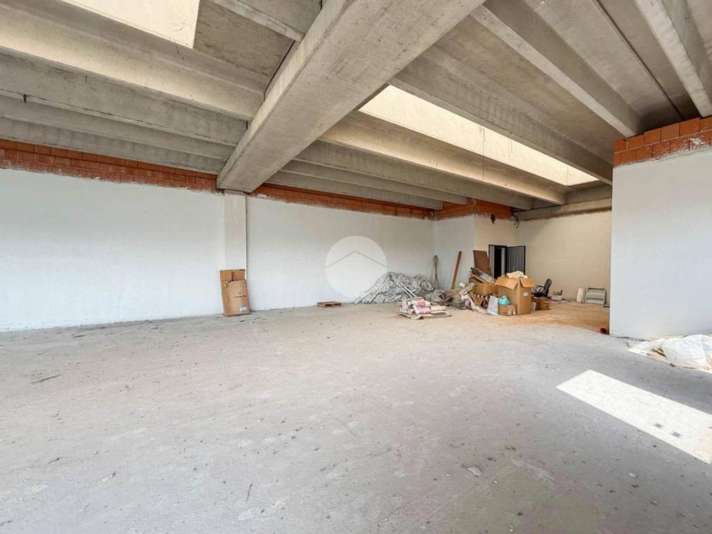 ufficio in affitto ad Urgnano