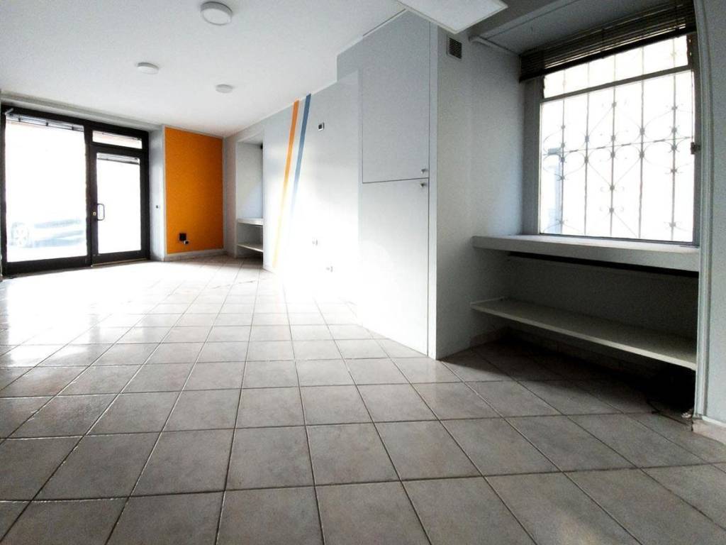 ufficio in affitto ad Urgnano