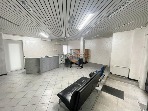 ufficio in affitto ad Urgnano