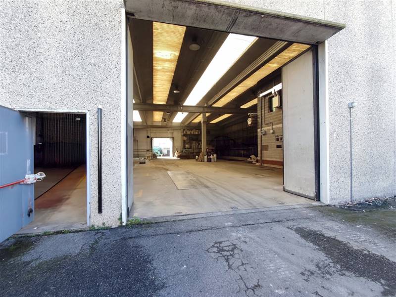 capannone in affitto ad Urgnano