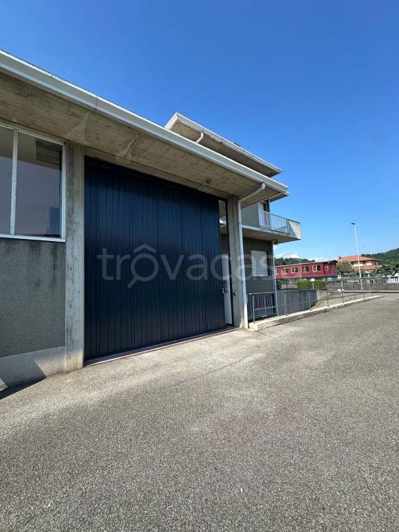 appartamento in affitto a Valbrembo in zona Scano al Brembo