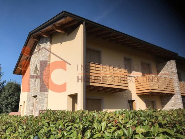 appartamento in affitto a Valbrembo in zona Scano al Brembo