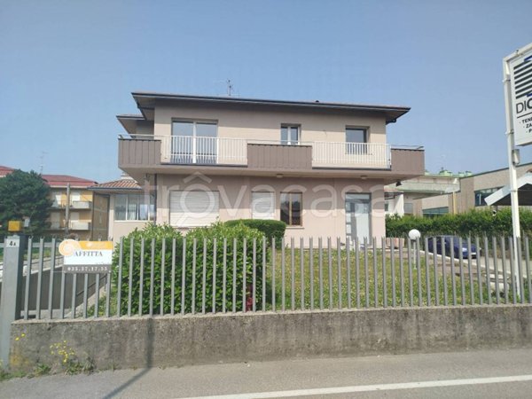 appartamento in affitto a Valbrembo in zona Scano al Brembo