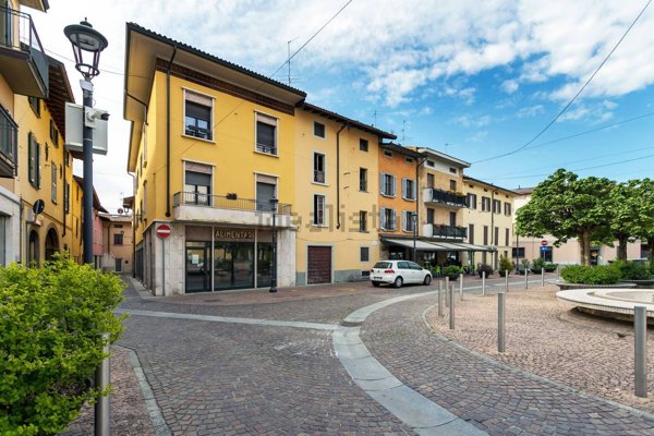 locale commerciale in affitto a Verdello