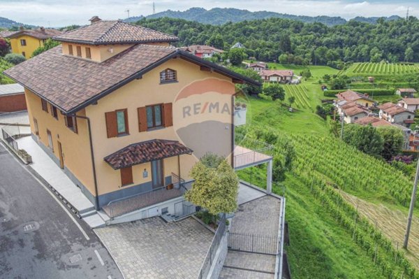 appartamento in affitto a Villa d'Almè in zona Bruntino