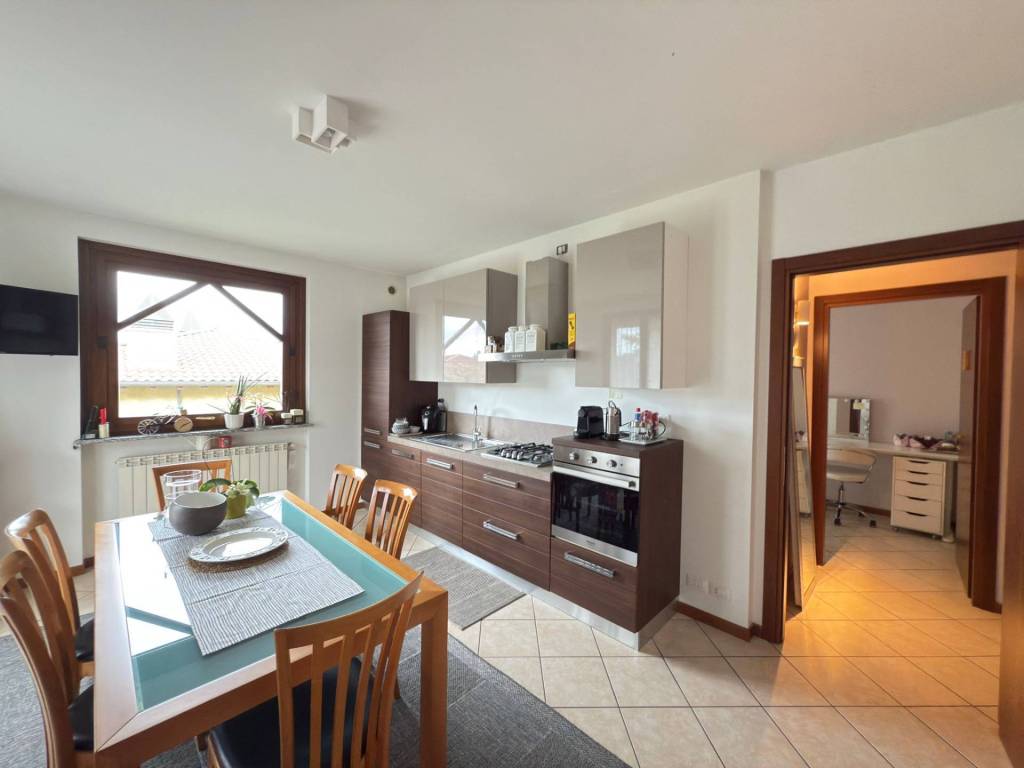 appartamento in affitto a Villa d'Almè