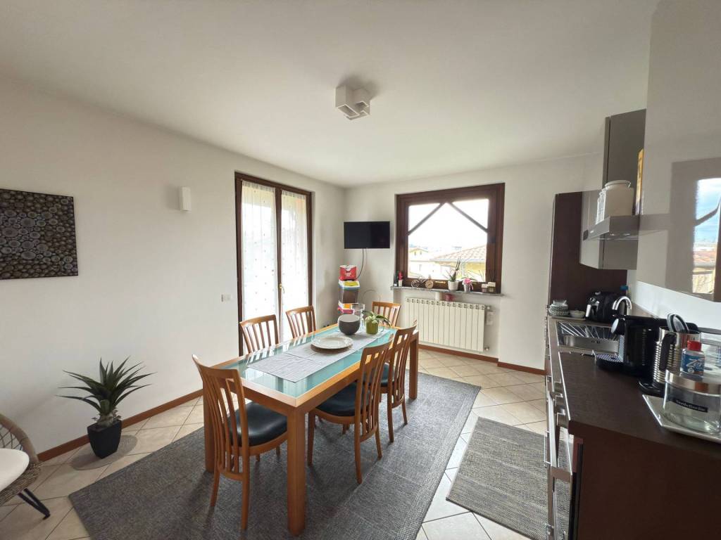 appartamento in affitto a Villa d'Almè