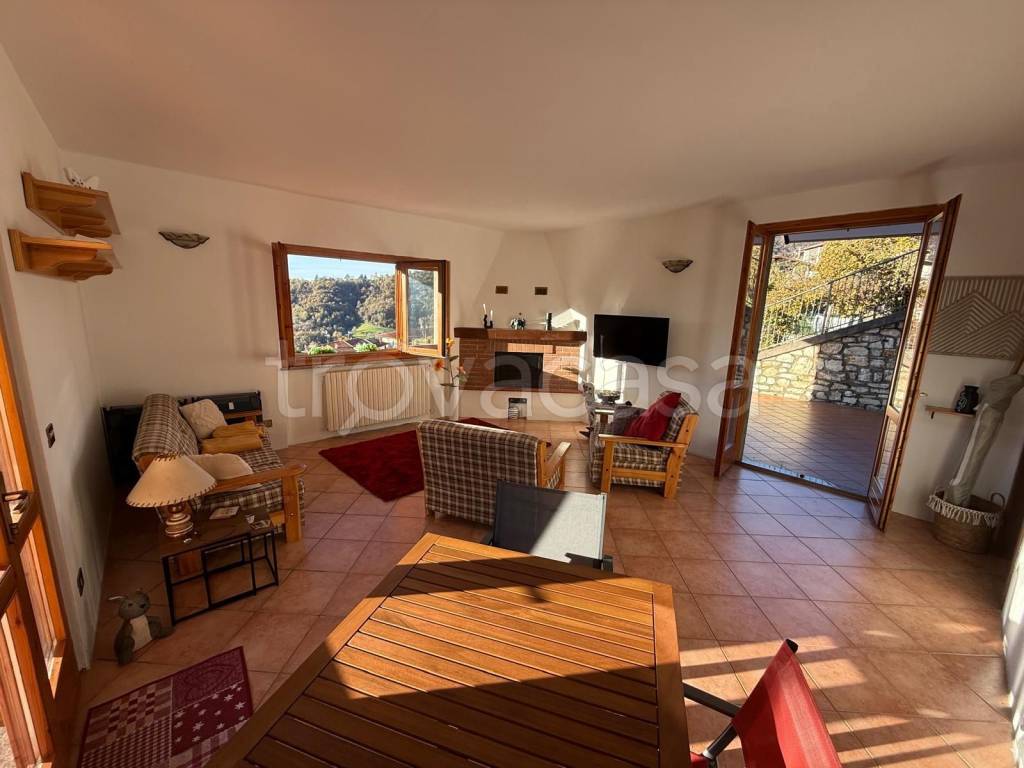 appartamento in affitto a Villongo