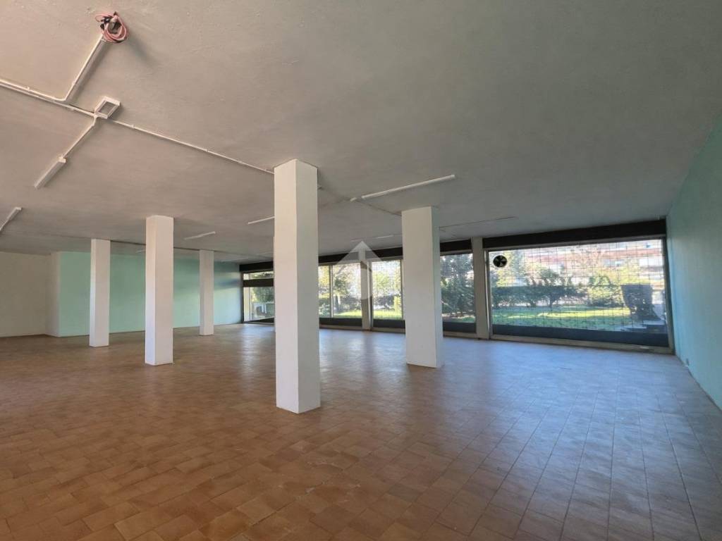 negozio in affitto a Villongo