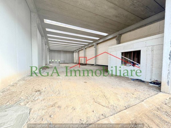 locale commerciale in affitto a Zanica