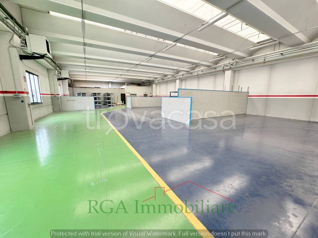 locale commerciale in affitto a Zanica