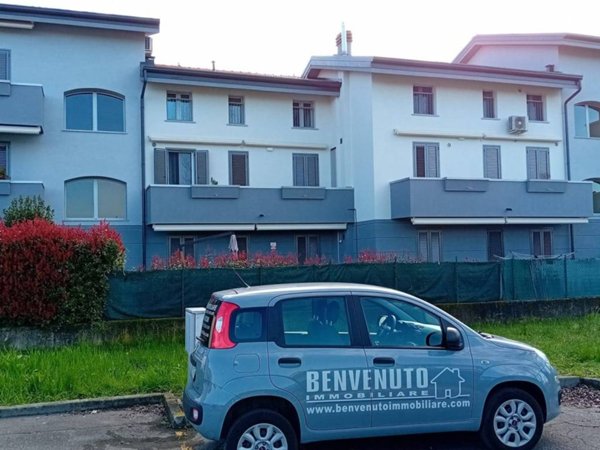 appartamento in affitto a Medolago