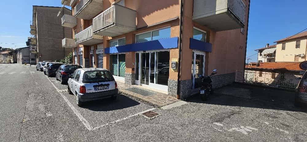 negozio in affitto a Medolago