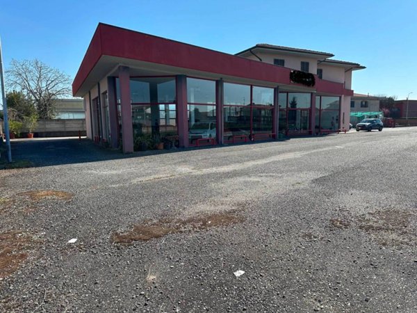 negozio in affitto a Medolago