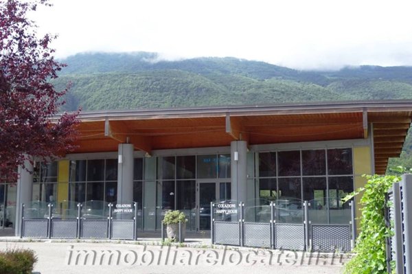 negozio in affitto a Sant'Omobono Terme