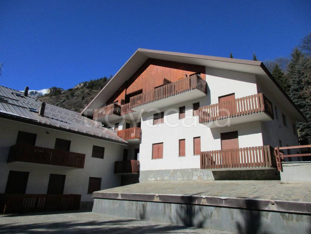 appartamento in affitto a Bardonecchia in zona Melezet
