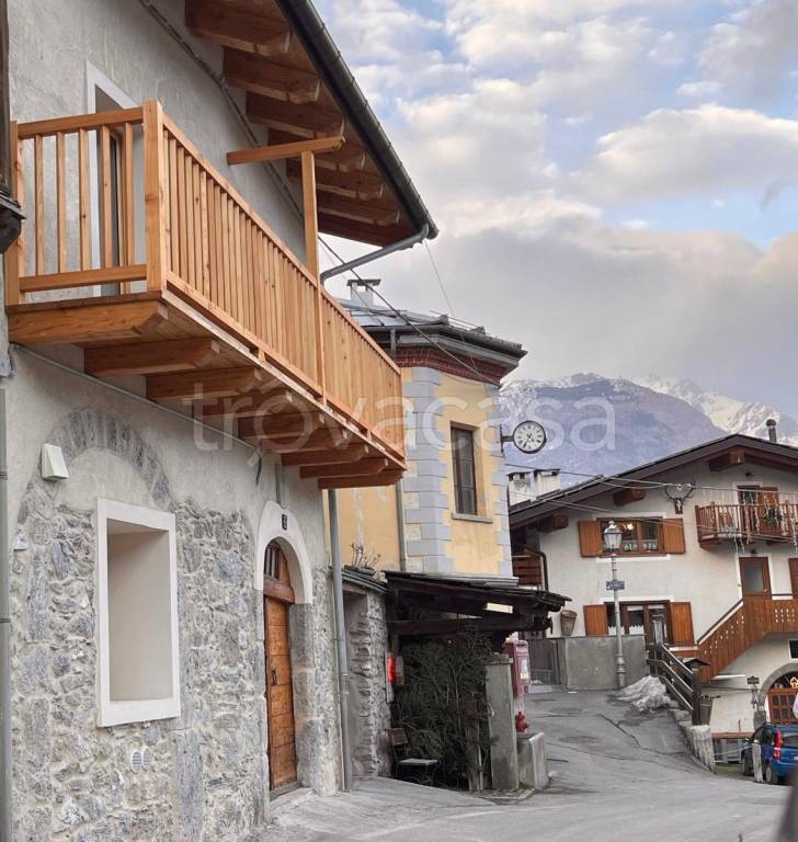 appartamento in affitto a Bardonecchia in zona Les Arnauds