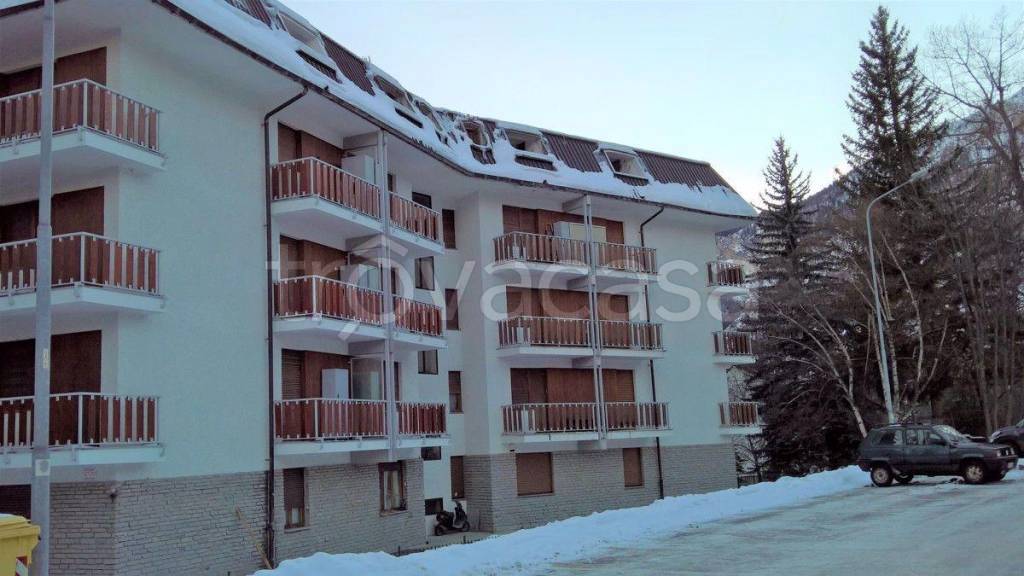 appartamento in affitto a Bardonecchia in zona Les Arnauds