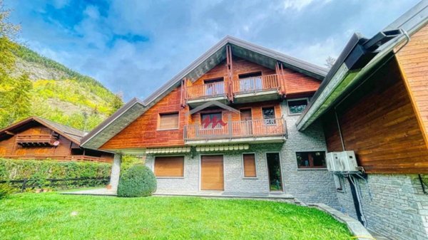 appartamento in affitto a Bardonecchia in zona Melezet