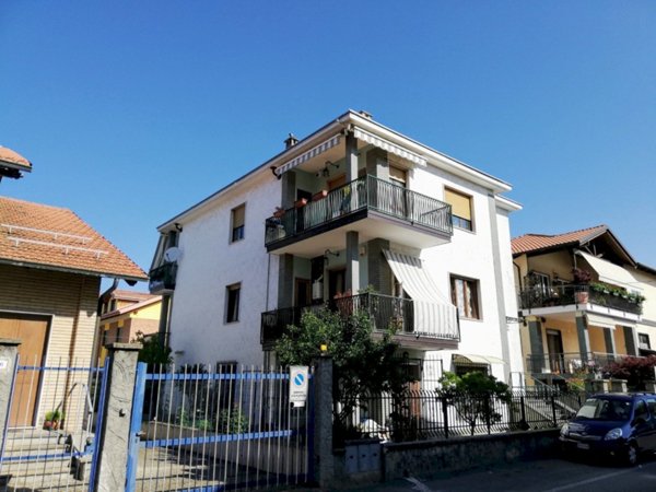appartamento in affitto a Beinasco in zona Borgaretto