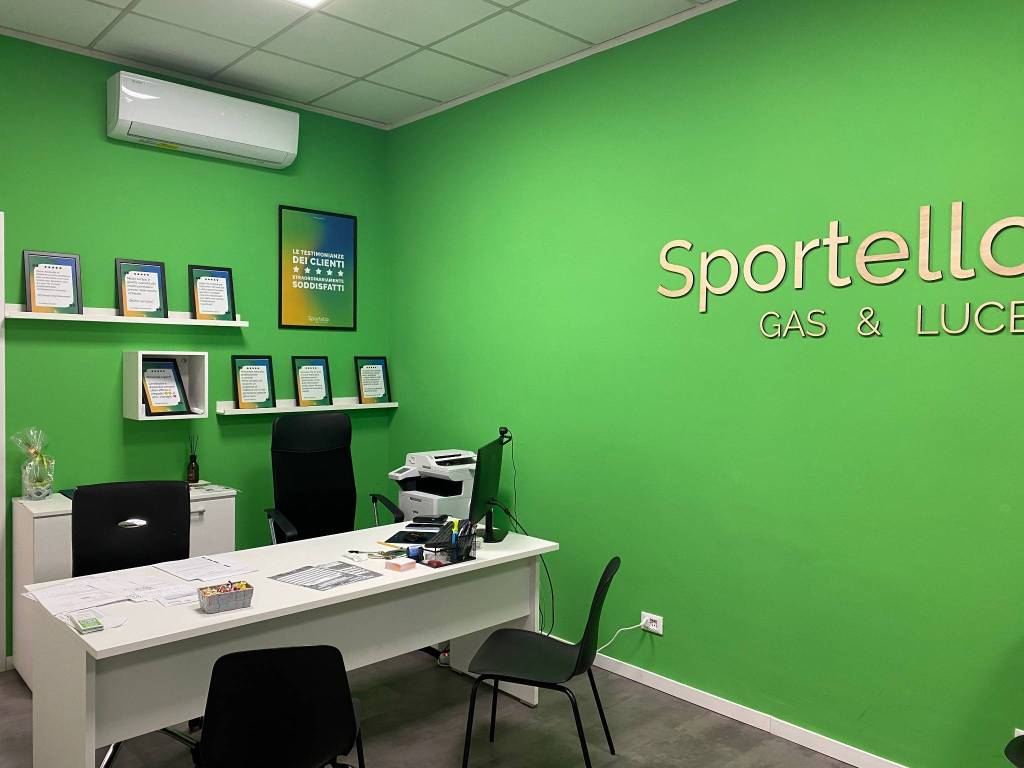 negozio in affitto a Beinasco in zona Borgaretto