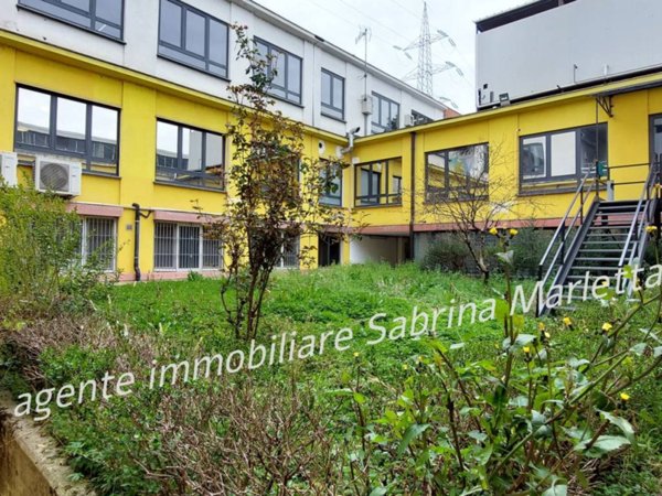 locale commerciale in affitto a Beinasco