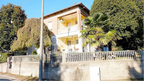 appartamento in affitto a Beinasco in zona Fornaci