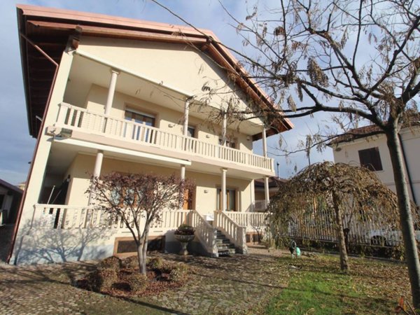 appartamento in affitto a Beinasco in zona Borgaretto