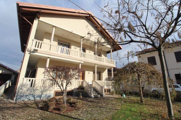 appartamento in affitto a Beinasco in zona Borgaretto