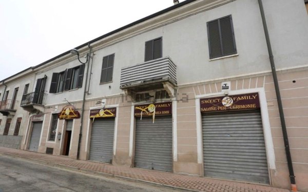 locale commerciale in affitto a Beinasco in zona Borgaretto