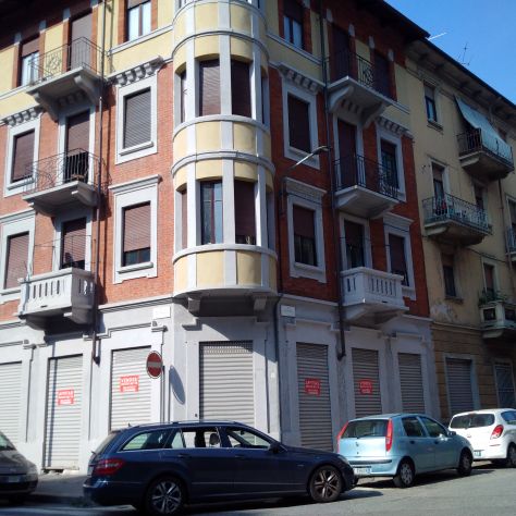 locale commerciale in affitto a Beinasco