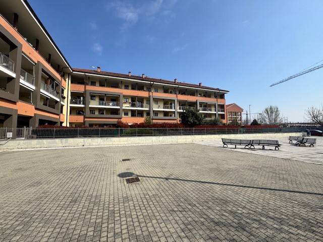 appartamento in affitto a Beinasco in zona Borgaretto