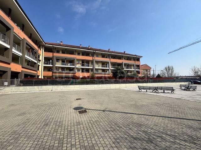 appartamento in affitto a Beinasco in zona Borgaretto