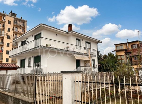 appartamento in affitto a Beinasco in zona Borgaretto