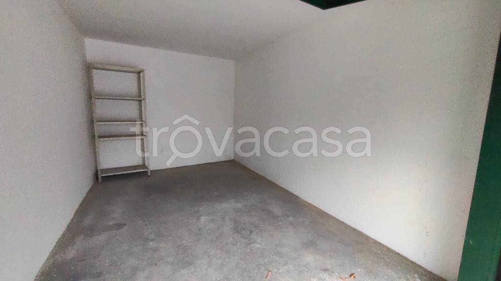 box auto in affitto a Beinasco in zona Fornaci