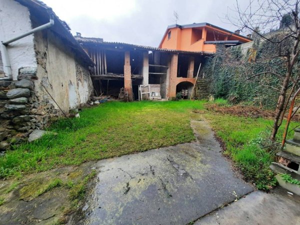 casa indipendente in affitto a Bollengo