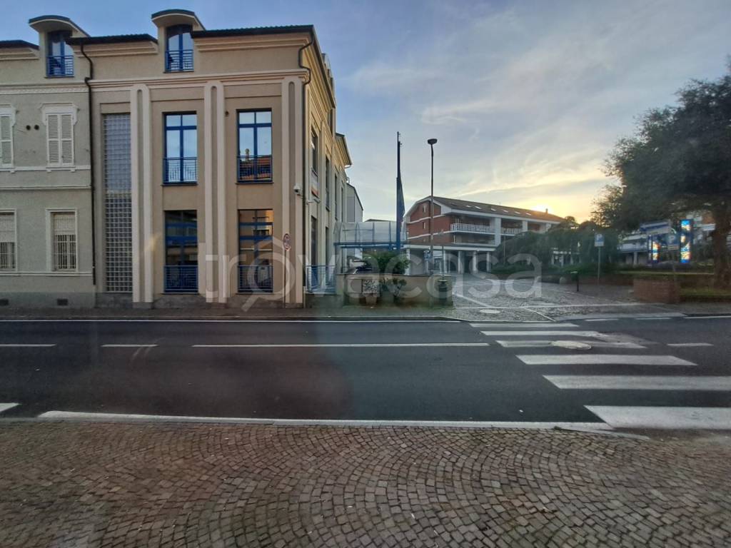 negozio in affitto a Borgaro Torinese