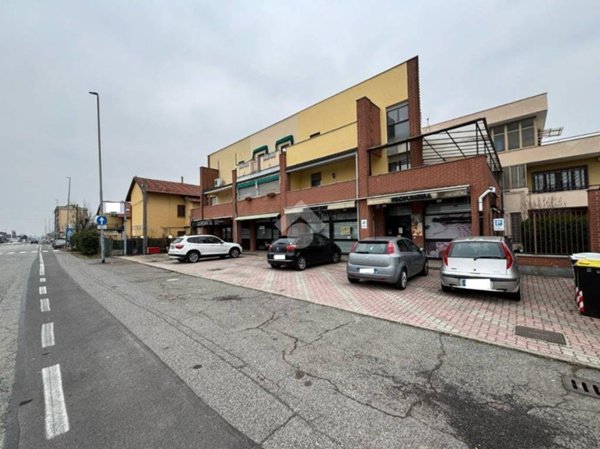 negozio in affitto a Borgaro Torinese