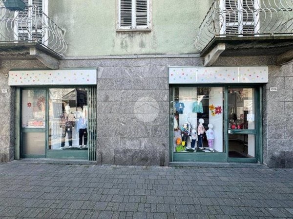 negozio in affitto a Brandizzo