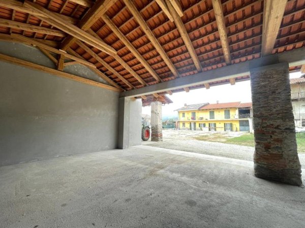 locale commerciale in affitto a Bricherasio in zona Cappella Merli