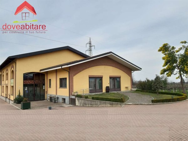negozio in affitto a Bricherasio