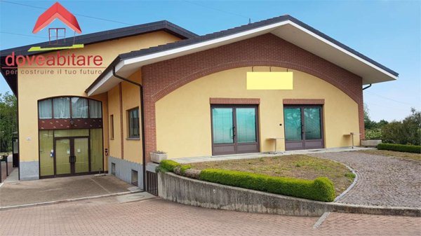 negozio in affitto a Bricherasio